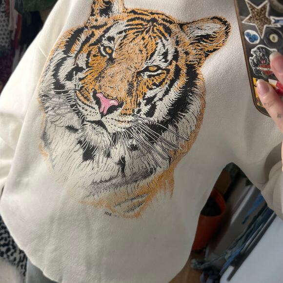 Vintage 1992 Tiger Graphic Pullover Sweatshirt White - Picture 4 of 6
